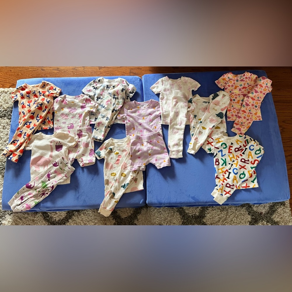 18-24 month Old Navy PJ lot (10 sets)